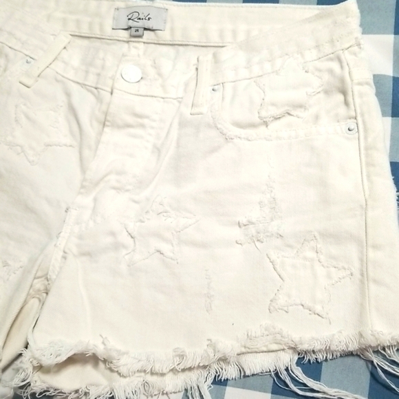 RAILS Logan White Stars Distressed Denim Short - Picture 5 of 16